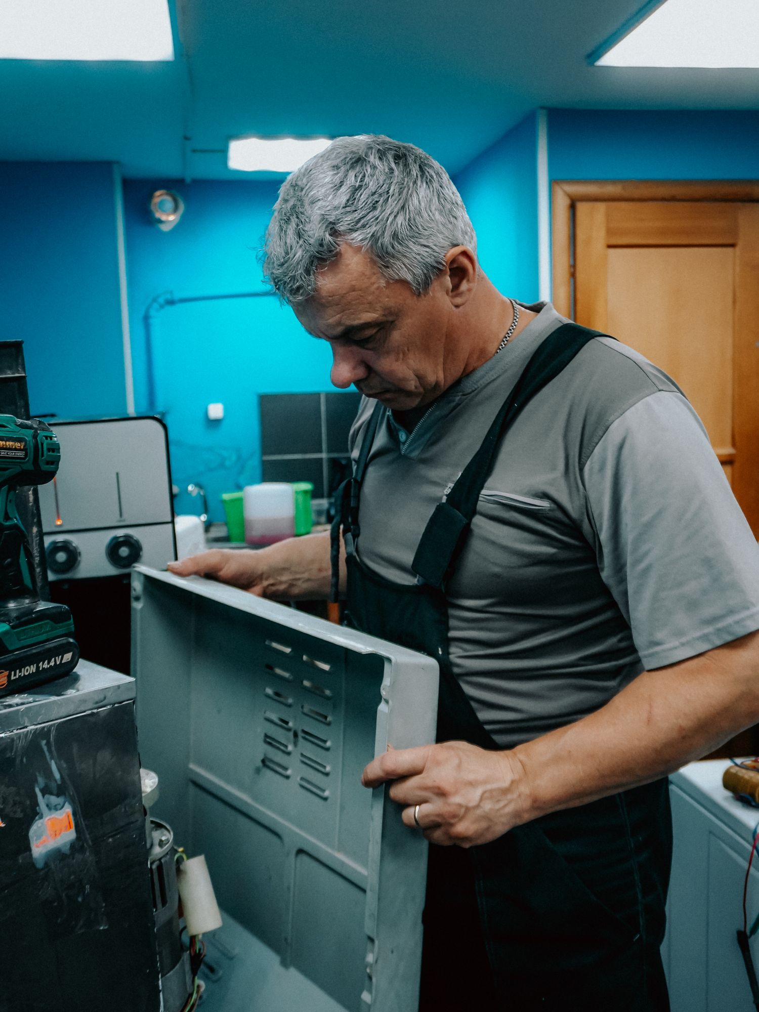 Appliance repair